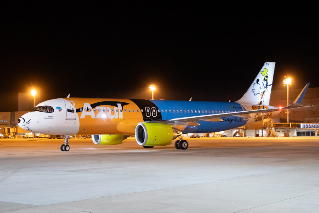 "Frota Mais Mágica do Mundo": Azul anuncia chegada de aeronave temática do Pateta 1 GUI3855 "Frota Mais Mágica do Mundo": Azul anuncia chegada de aeronave temática do Pateta
