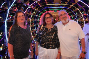 Gerusa, da MS Viagens, Luzia Prado e Cesar Santos, da Snowball
