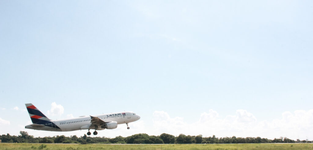 CCR Aeroportos concede isenção de tarifas para voos com finalidades humanitárias ao RS CCR Aeroportos concede isenção de tarifas para voos com finalidades humanitárias ao RS
