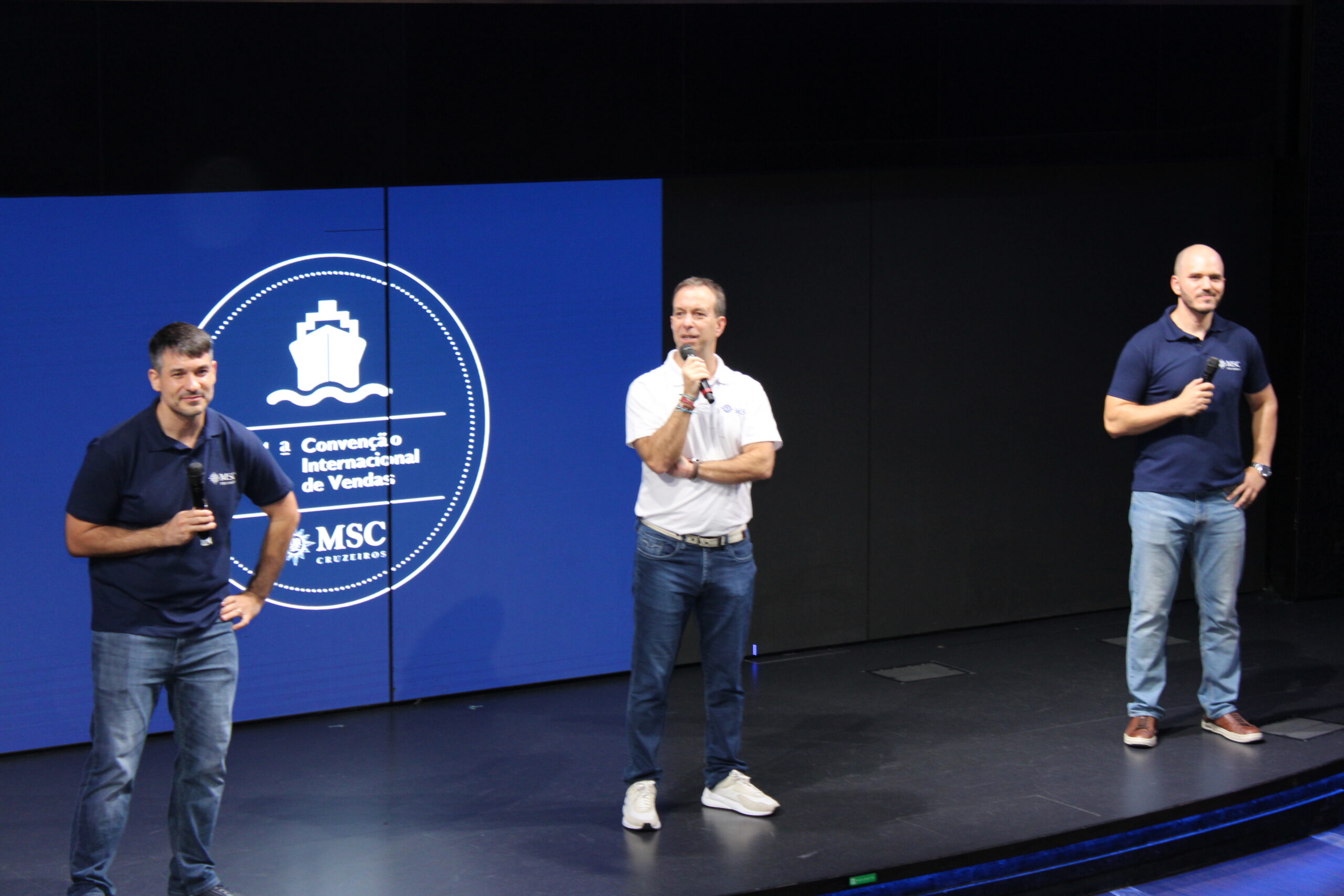 Ignacio Palacios, Adrian Ursilli e Rafael Grosso deram as boas vindas aos agentes Ignacio Palacios, Adrian Ursilli e Rafael Grosso deram as boas vindas aos agentes