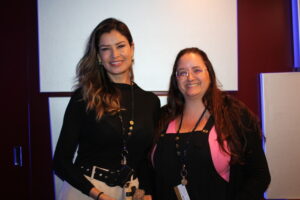 Carla Costa, da Guiamondi Viagens e Pati Mayol, da Rec Travel Viagens 
