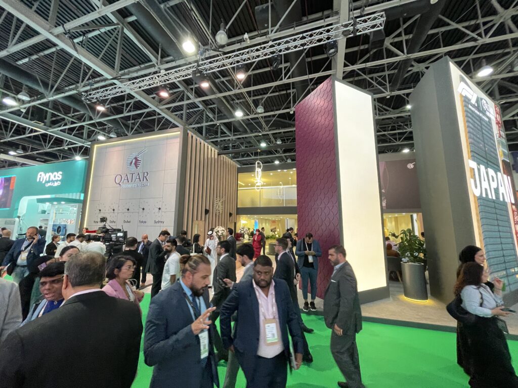 Estande da Qatar Airways