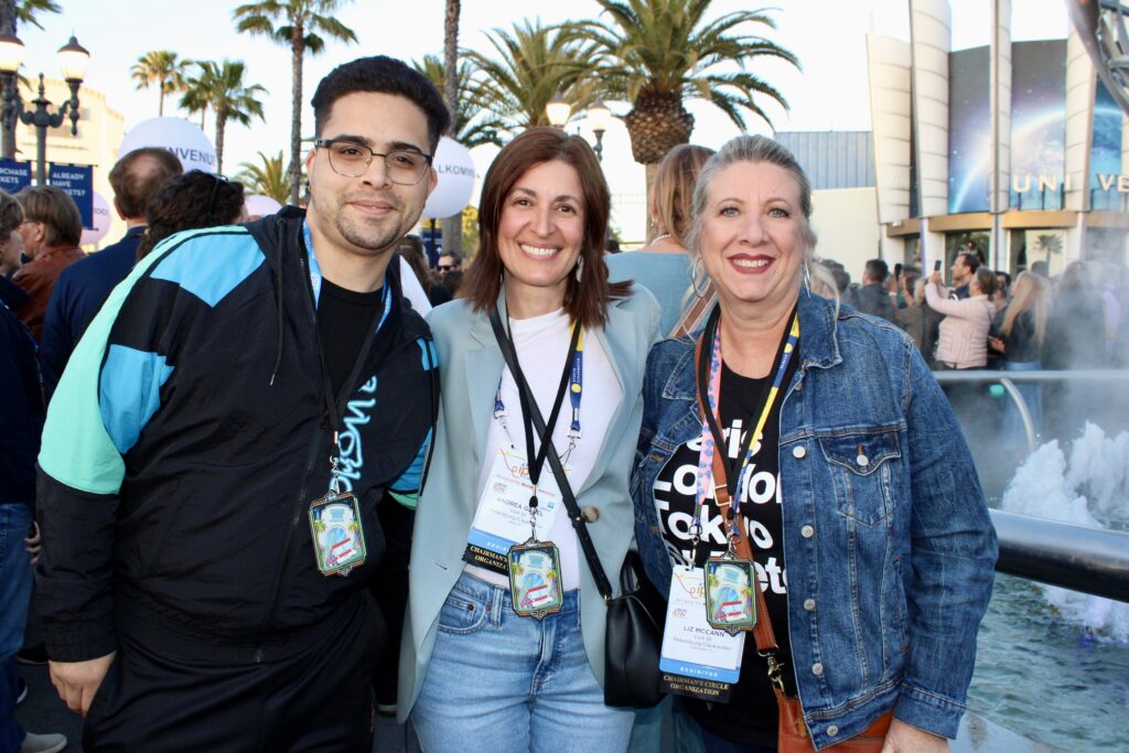 Juan Rosario, da United Parks, e Andrea Gabel e Liz Mccann, de St. Pete