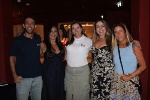 Ivan Mauro, da MSC com Lucilene, da Multicidades, Edimara Pinho, da Europ Assistance, Claudia Lino, da Gatetour e Patricia Cristofaro, da PBL Turismo, Bianca Pontes e Karla Salerno, da DM Tur.jpg