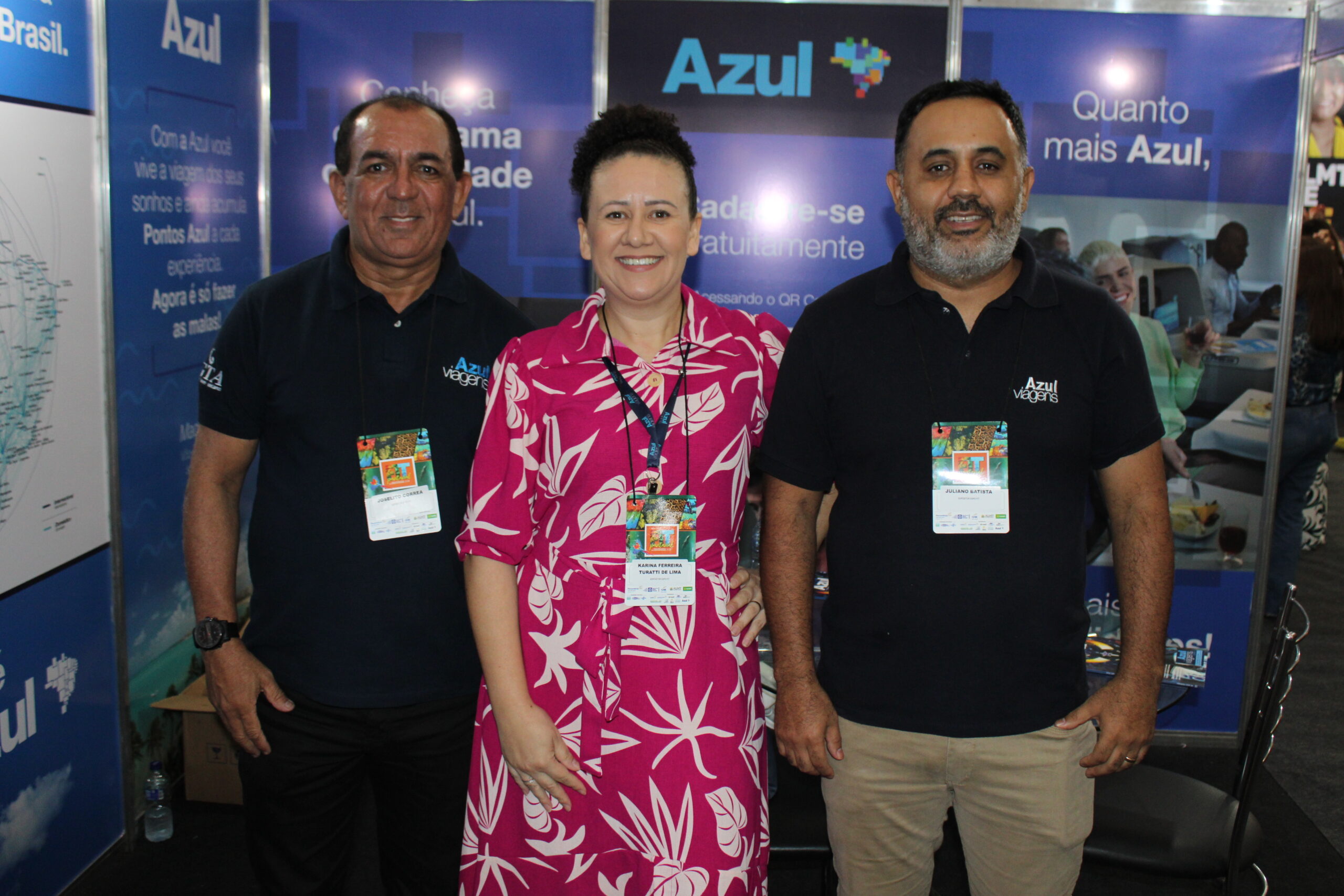 Joselito Correia, executivo de agências multimarcas, Karina Turatti, sócia-proprietária da loja Azul Viagens em Curitiba, e Juliano Batista, executivo de produtos Centro-Oeste