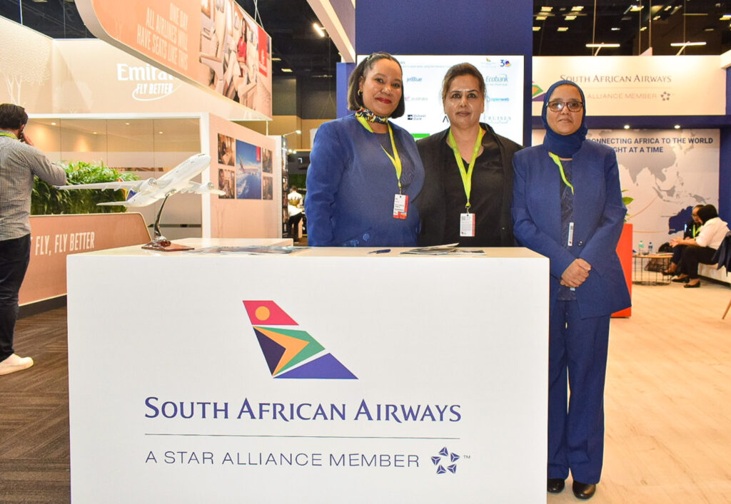 Kim Arnold, Fehmidah Jhonson e Siddiqua Ebrahim, da South African Airways