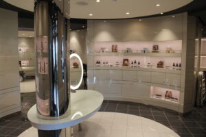 Loja de cosméticos dentro do MSC Aurea SPA
