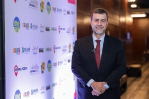 Marcelo Freixo, presidente da Embratur durante o Roadshow M&E