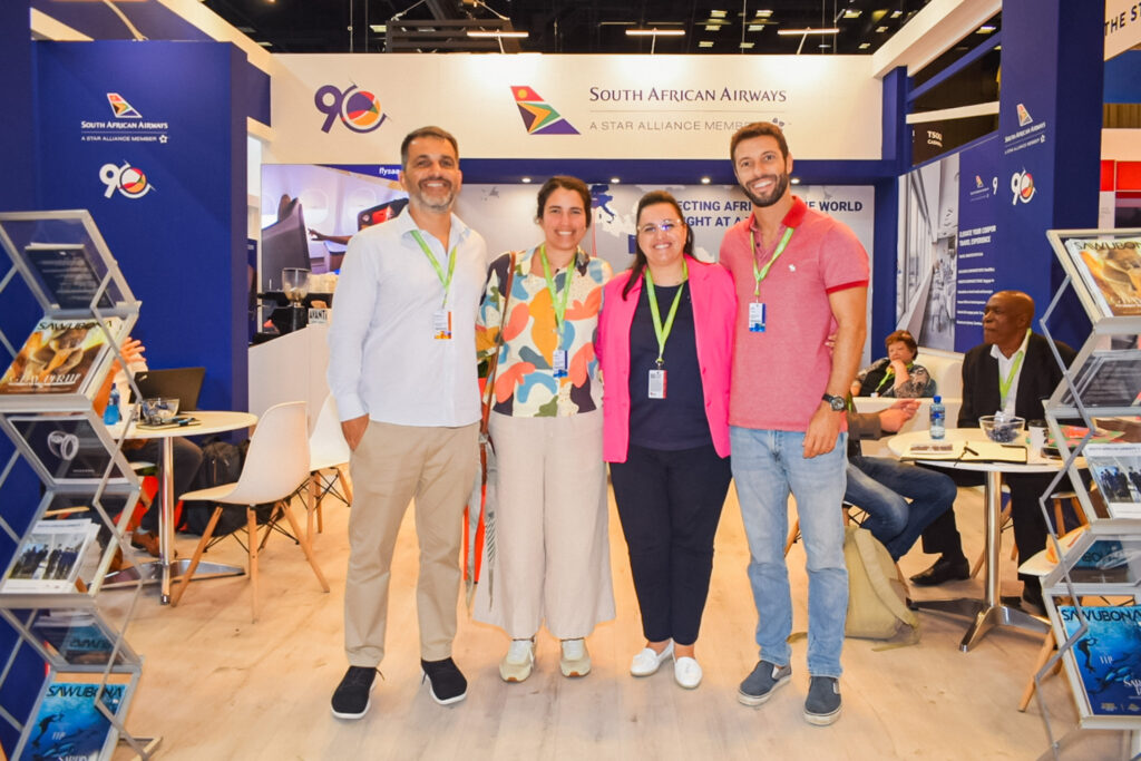 Marcelo Marques e Bianca Caballero, da SAT com Carla da Silva, da Saa e Diogo Caldeira, da SAT