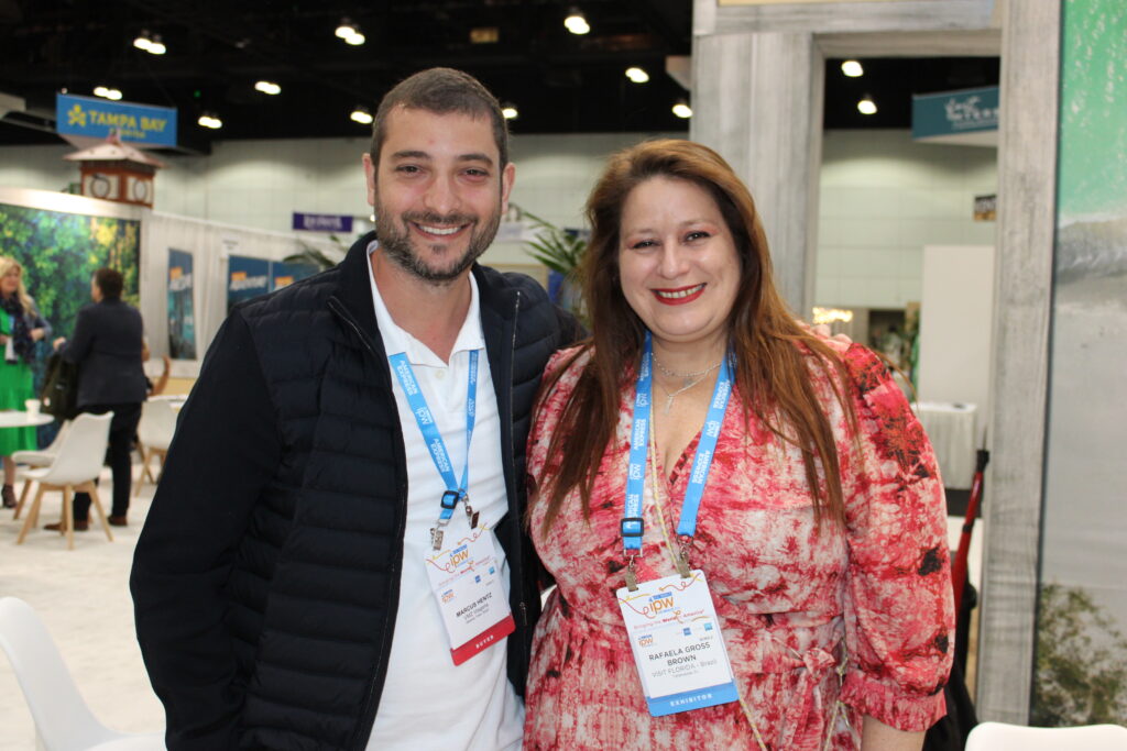 Marcus Hentz, da VMZ Viagens, e Rafaela Gross Brown, do Visit Florida