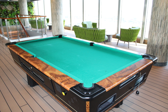 Mesa de sinuca no navio Mesa de sinuca no navio