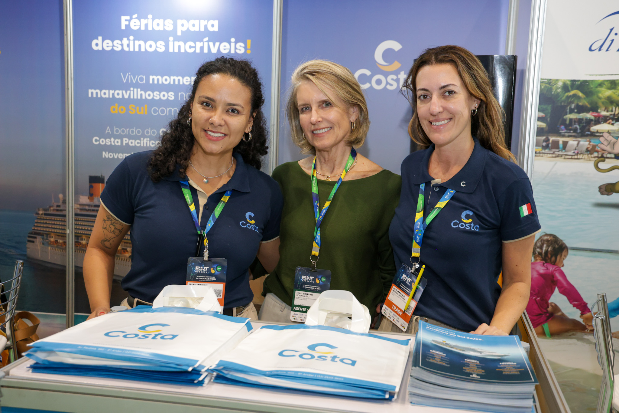Miria Nascimento, Soraya Gili e Marina Moreira, da Costa Cruzeiros Miria Nascimento, Soraya Gili e Marina Moreira, da Costa Cruzeiros