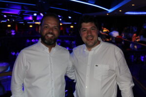 Rodrigo Aguiar, da Top de Vendas e Paulo Papoy, da Krooze