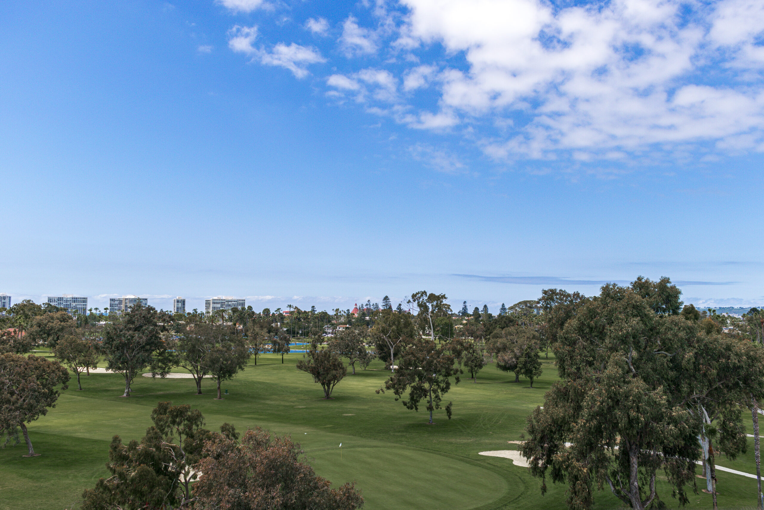 Uma das dicas é aproveitar os parques em San Diego para relaxar durante o dia Uma das dicas é aproveitar os parques em San Diego para relaxar durante o dia
