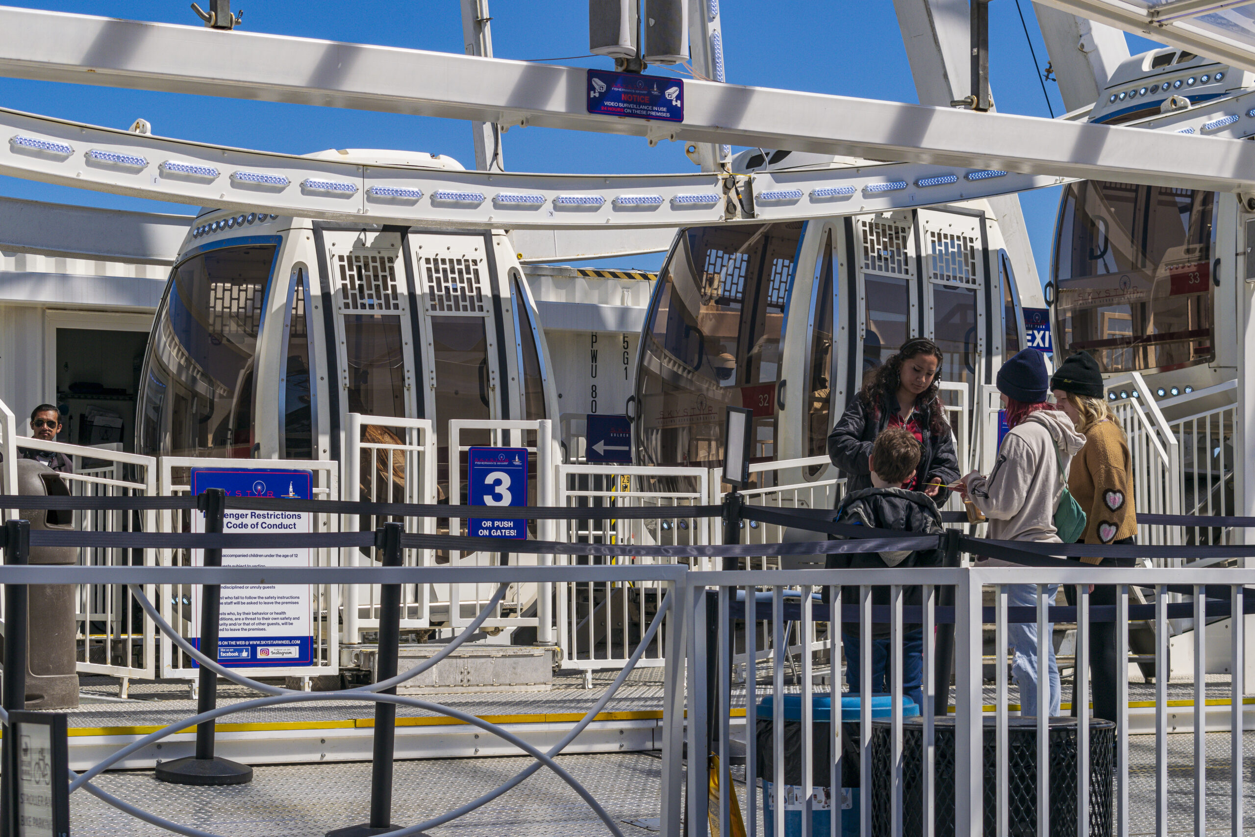 Duas categorias estão disponíveis na Skystar, a premium com champanhe oferecido e a regular Duas categorias estão disponíveis na Skystar, a premium com champanhe oferecido e a regular
