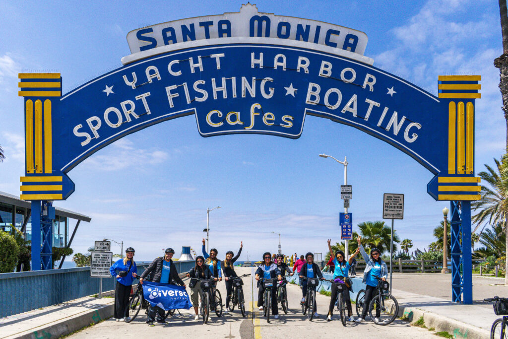 O grupo da Diversa Turismo teve a oportunidade de faz um tour de bicicleta pelo píer local