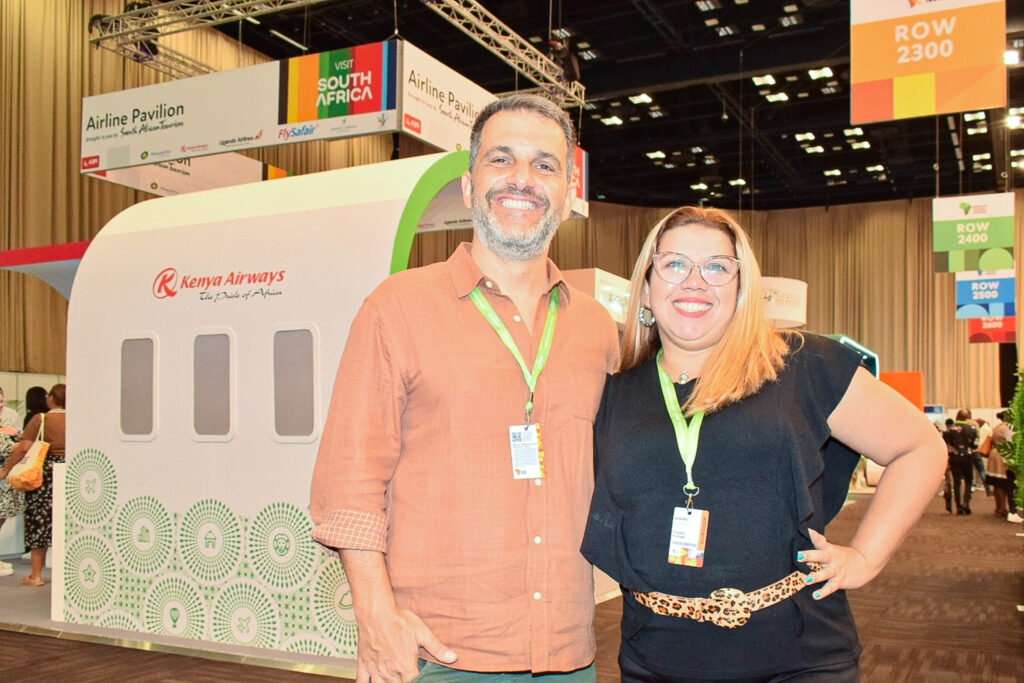 Samara Miranda, da Diversa Turismo e Marcelo Marques, do Turismo da África do Sul