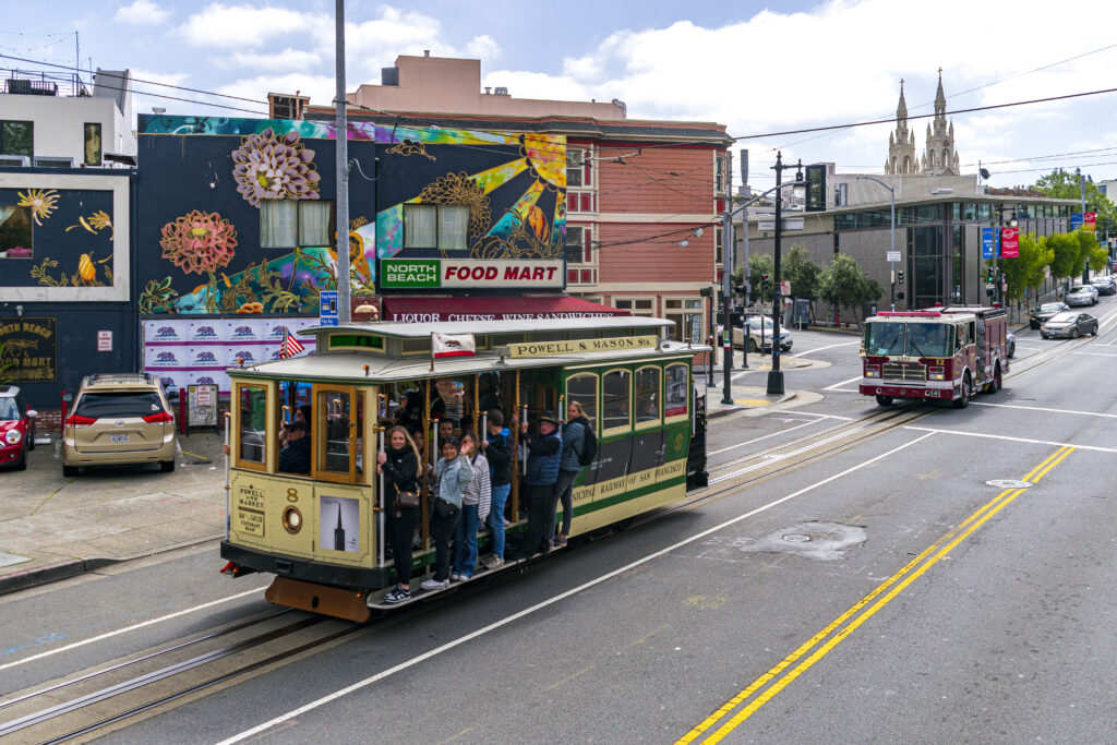 O Cable Car possui várias linhas, que cruzam pontos importantes da cidade