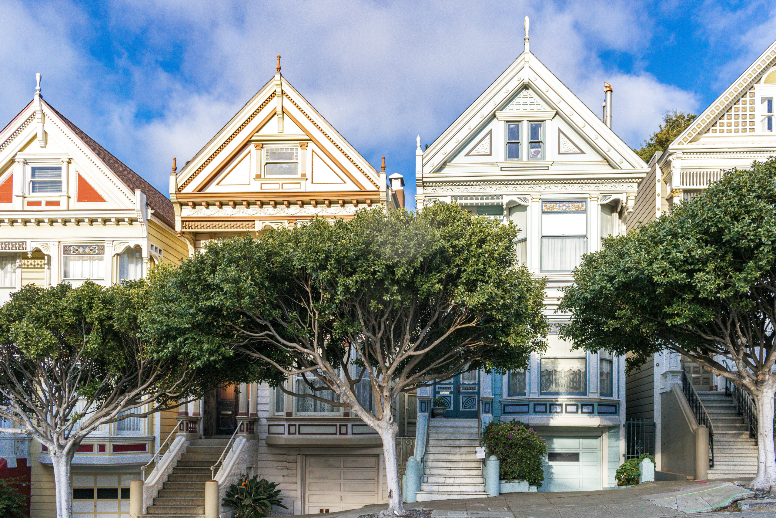 Em estilo vitoriano, as Painted Ladies são um dos cartões-postais mais conhecidos da cidade Em estilo vitoriano, as Painted Ladies são um dos cartões-postais mais conhecidos da cidade