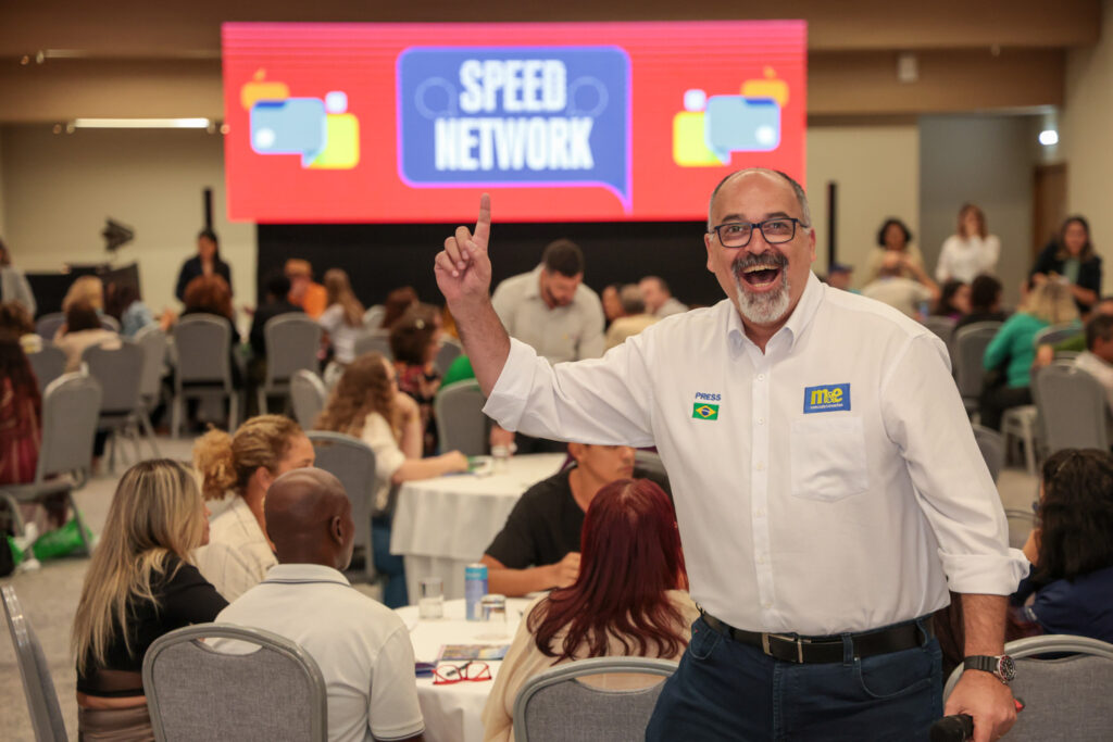 Sérgio Gouvea é o apresentador do Roadshow M&E