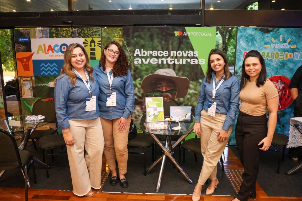 Suelda Vicente, Simone Ramos, Elaine Viana e Aline Bias, da TAP