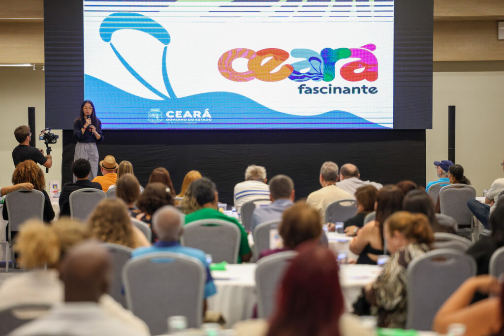 Thais Facundo, da Setur-CE, durante Roadshow M&E Nacional 2024