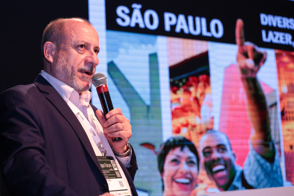 Toni Sando do Visite Sao Paulo e UNEDESTINOS Abertura do Expo Fórum Visite São Paulo – Capital destaca as oportunidades para o Turismo