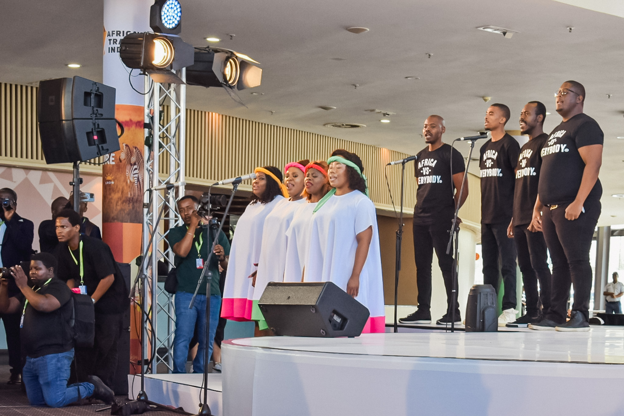 Uma apresentação musical foi ministrada na abertura do evento