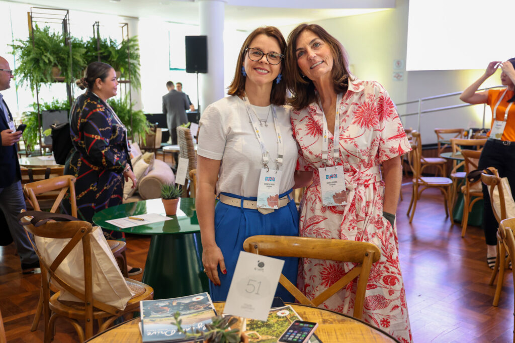 Viviane Oliveira e Elvira Viedma, da Turespaña