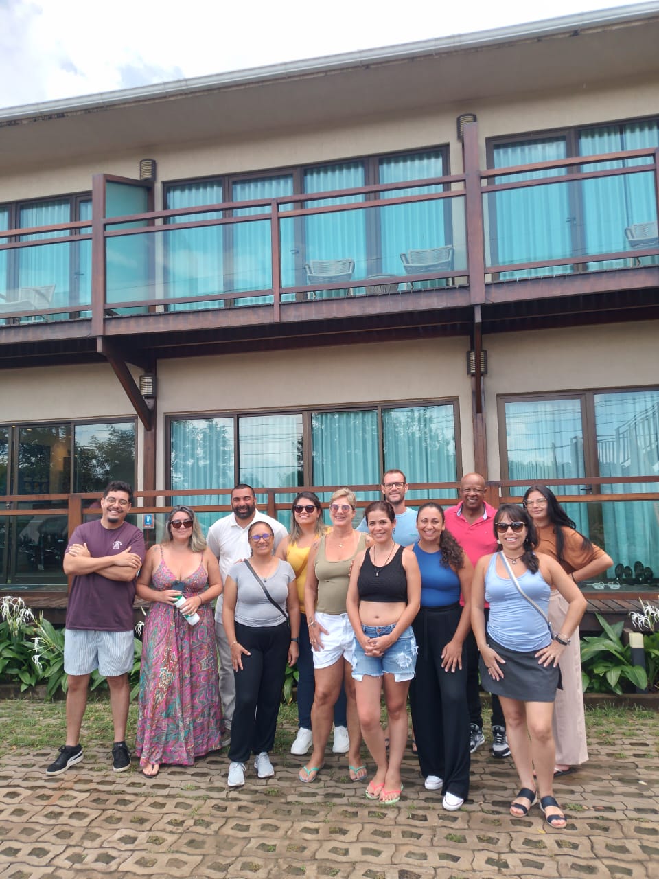 Participantes da viagem em visita técnica