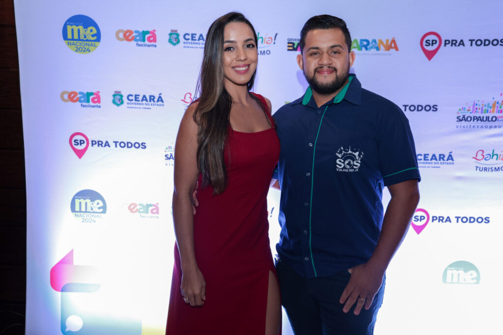 karolayne Moreira da Costa e Antonio Marcos, da SOS Viajar Pra Já