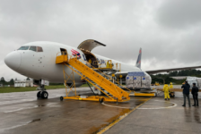 Latam realiza o maior voo cargueiro de uma empresa aérea na Base Aérea de Canoas