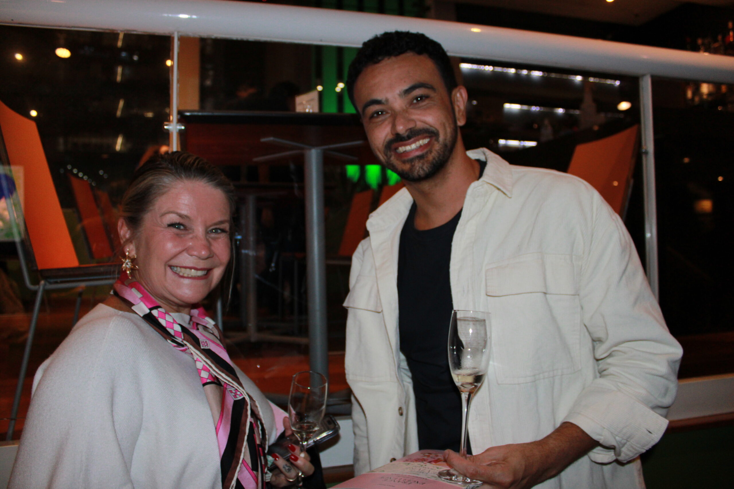 Luciana Gurgel, da Ypy Viagens e Theo Shilthon, da Shilthon Viagens