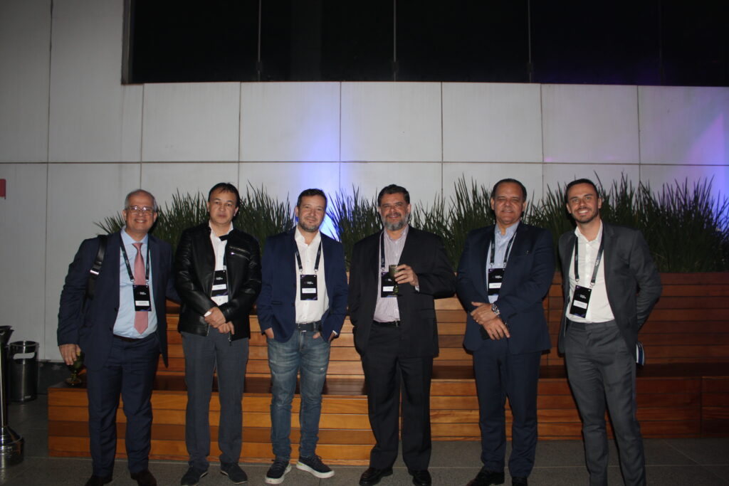 Walter Pitombo Laranjeiras Filho (Laranjeiras Advocacia), Luis Rocha (ZTT), Daniel Escobar (Riseline), Antonio Foltran (Riseline), Fernando Paiva (ALNPP Advogados), Felipe Zanotto (AA Z Advogados) no Invest Alagoas (Divulgação/Manuela Miniguini)
