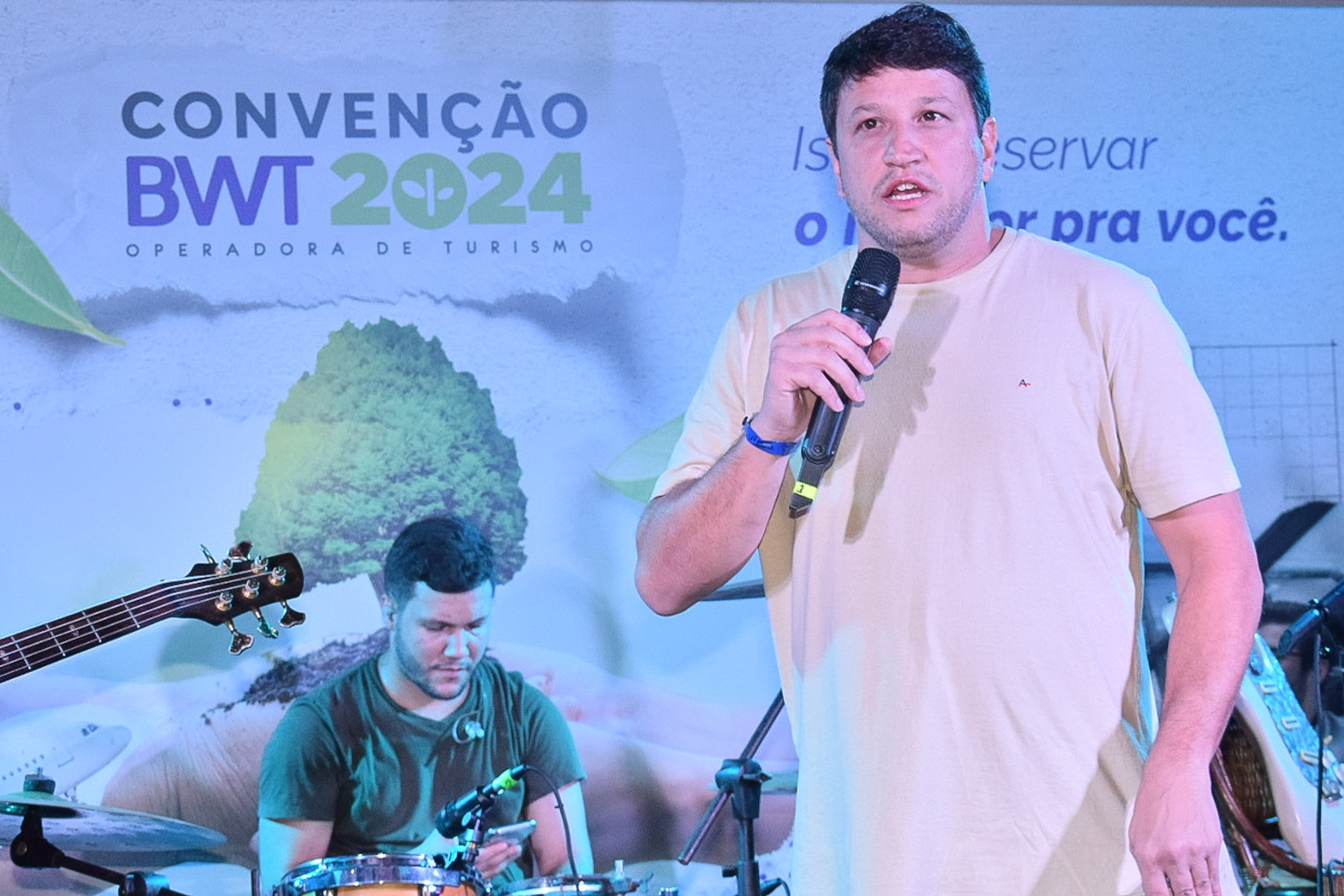 Adonai Filho deu as boas vindas aos agentes de viagens participantes da Convenção Adonai Filho deu as boas vindas aos agentes de viagens participantes da Convenção