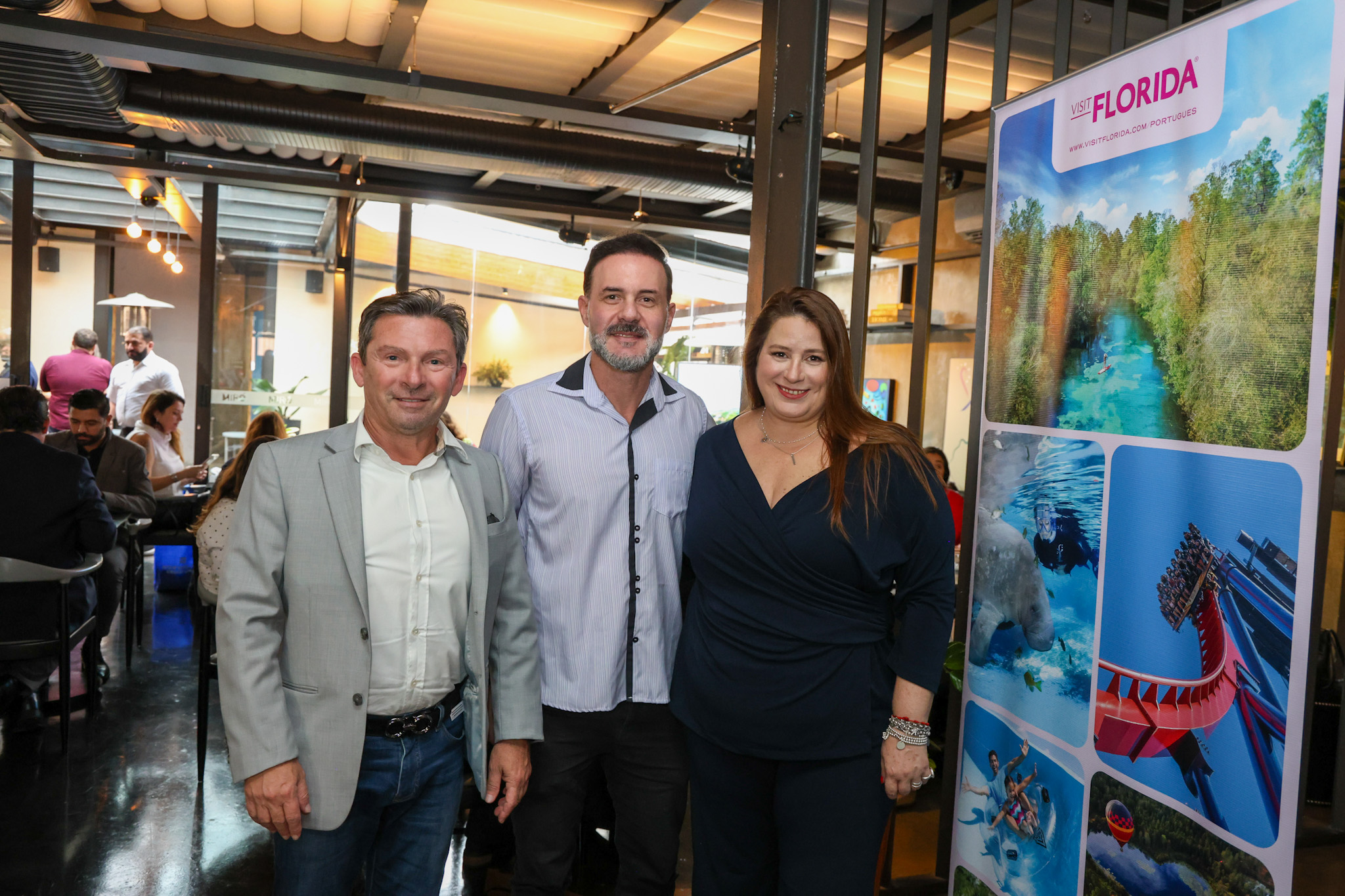 Adriano Aguiar e Marcelo Cury, da Hertz e Rafaela Brown Adriano Aguiar e Marcelo Cury, da Hertz e Rafaela Brown