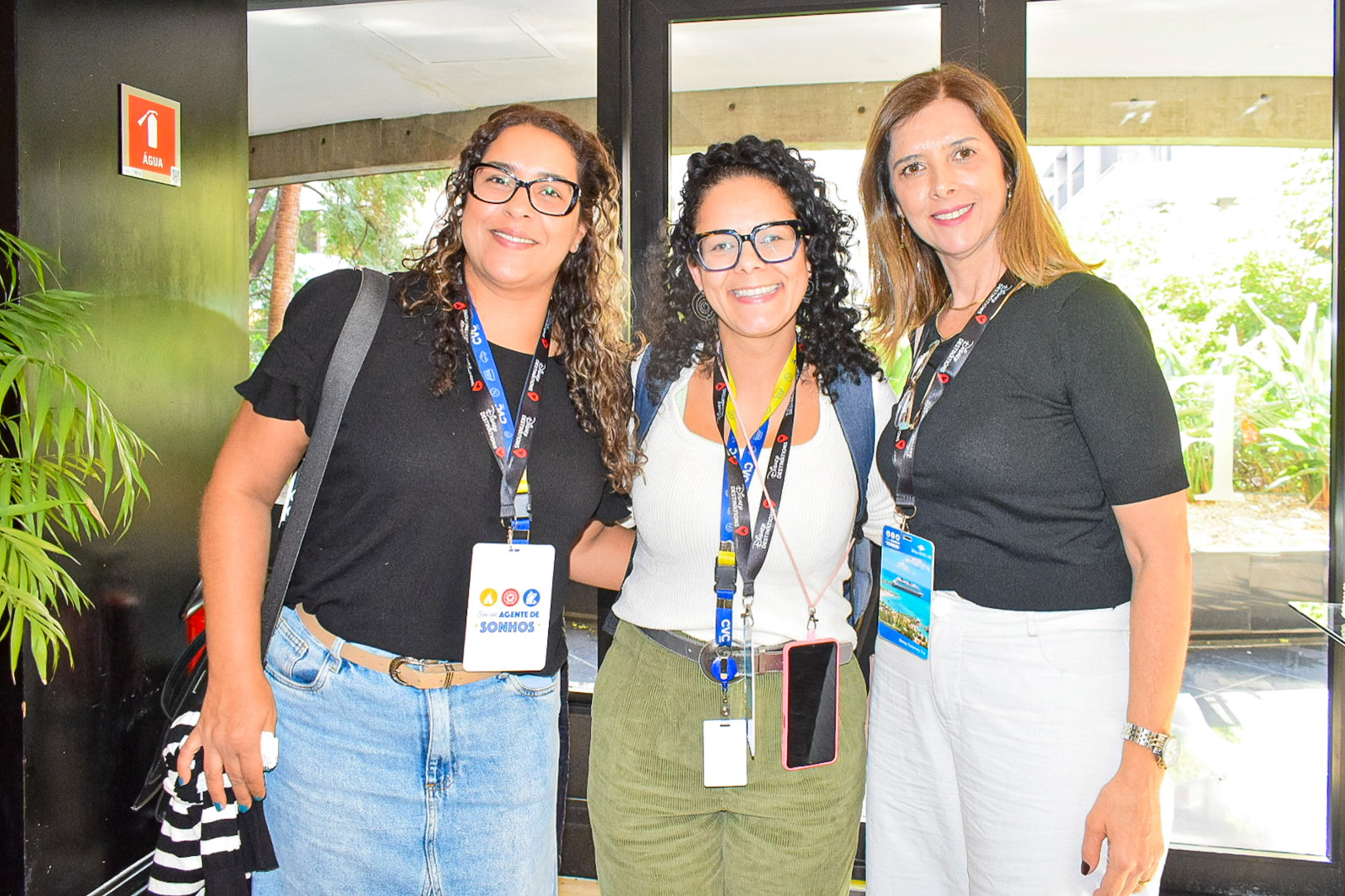 Alessandra Medeiros, Tatiana Freitas e Nayara Manuel, da CVC
