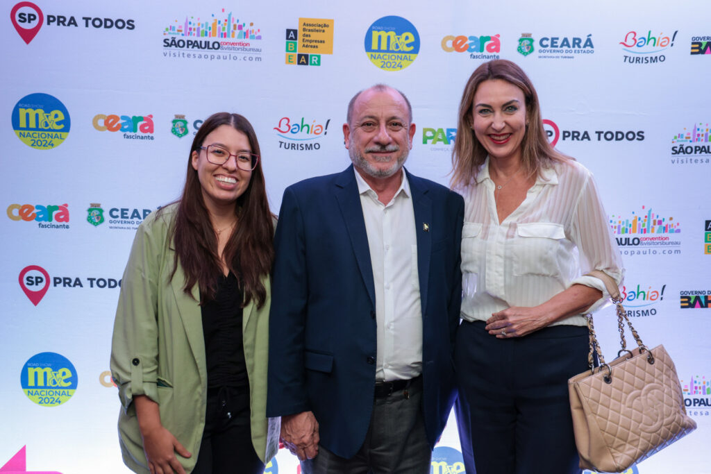 Ana Clemente e Luciane Leite, da Setur-SP com Toni Sando, do Visite São Paulo Ana Clemente e Luciane Leite, da Setur-SP com Toni Sando, do Visite São Paulo