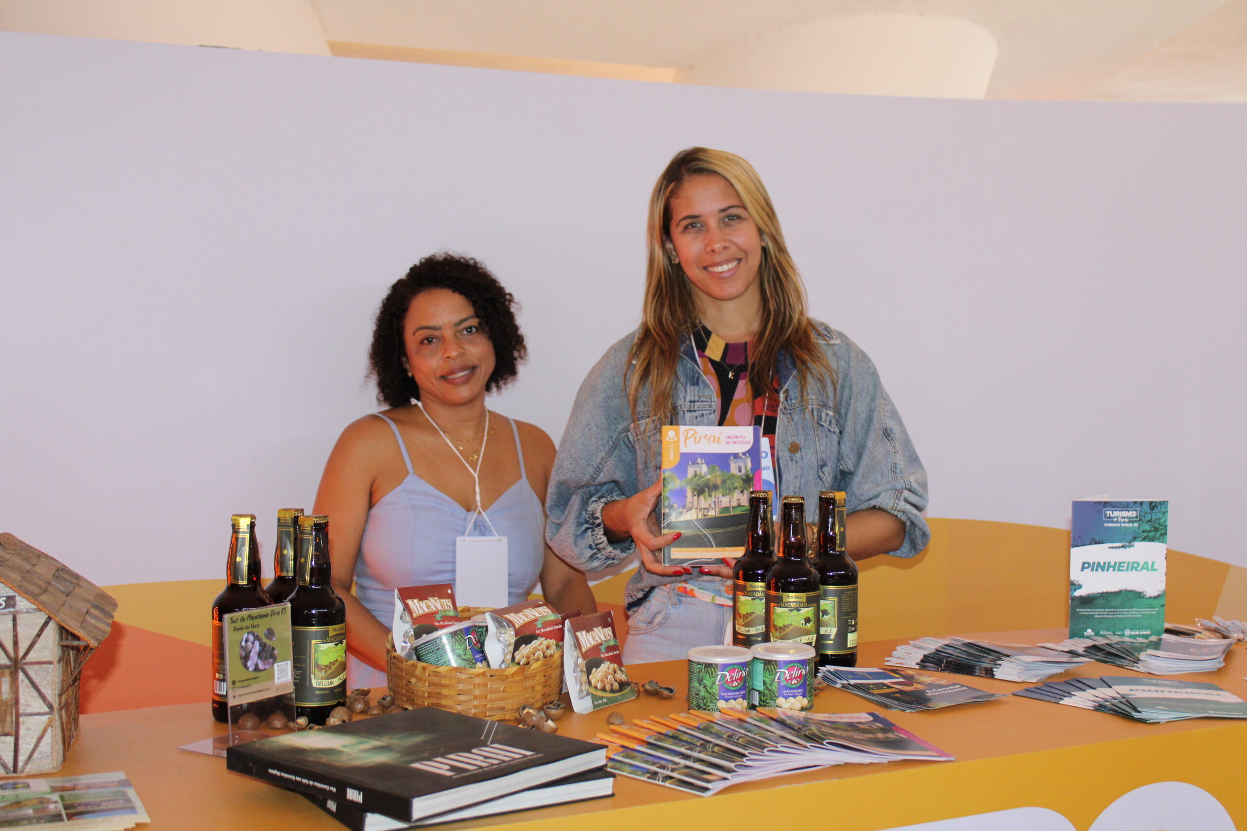 Anderluci Abreu e Karina Novaes, do Vale do Café, Piraí