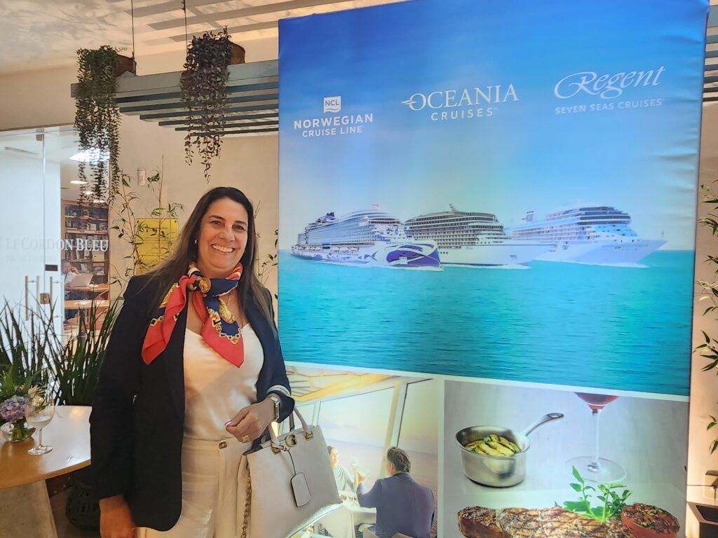 Cristiana Chao, Mar-Tha Rio Viagens