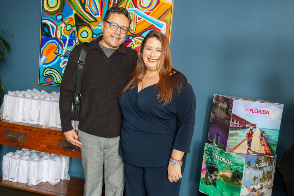 Daniel Gonzalo, da CT Operadora e Rafaela Brown, do Visit Flórida