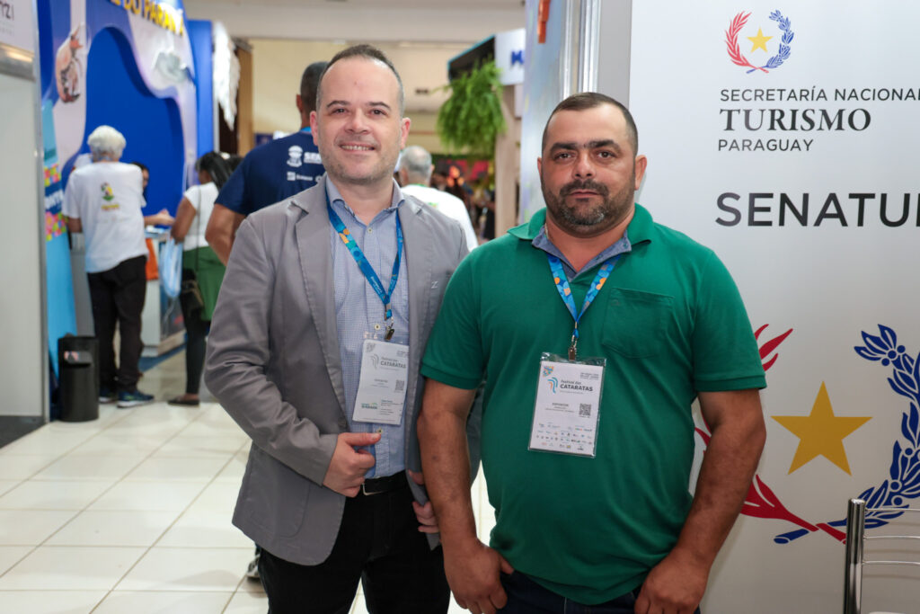Daniel Rocha, da Discover The Palm Beaches, e Amarildo, da Prefeitura Municipal de Faxinal