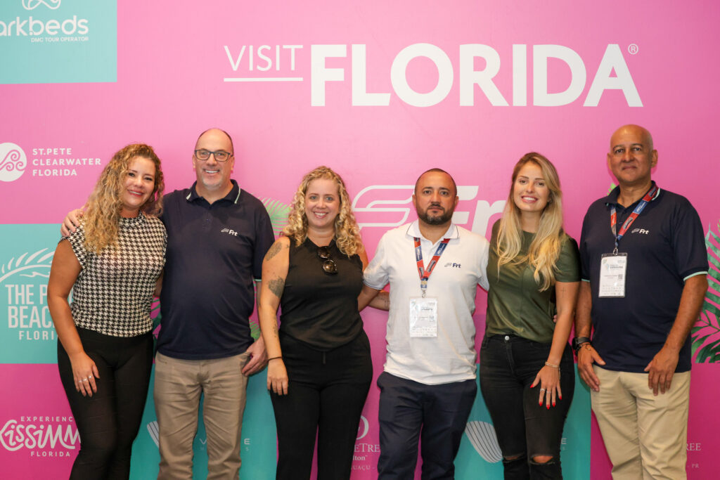 Danielle Candelaria, Doce Ilha Turismo, Ary Xavier, da FRT, Jaqueline Alves, Doce Ilha Turismo, Rodrigo Vieira, FRT, Marcelle Candil, da Joy Tour e José Feitosa, da FRT