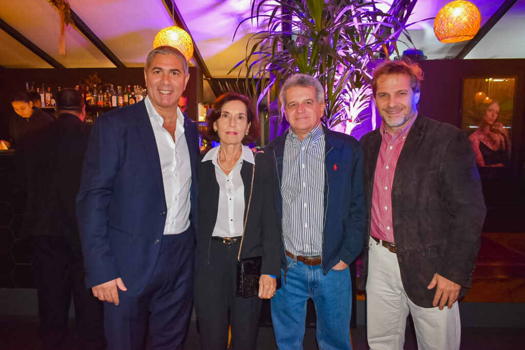 Dario Rustico, presidente da Costa Cruzeiros recebeu parceiros no evento