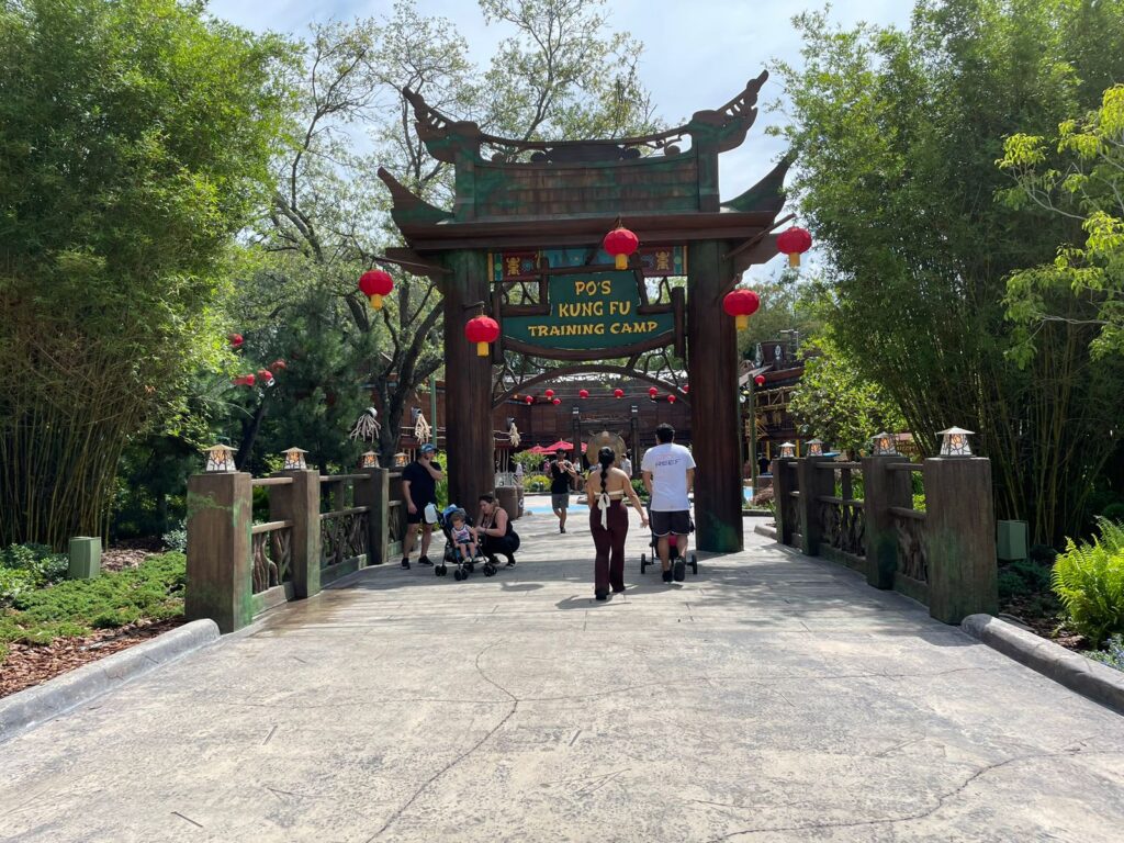 Entrada do Kung Fu Training Camp