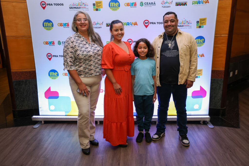 Equipe da Transbaixinho Viagens Itapoã Turismo