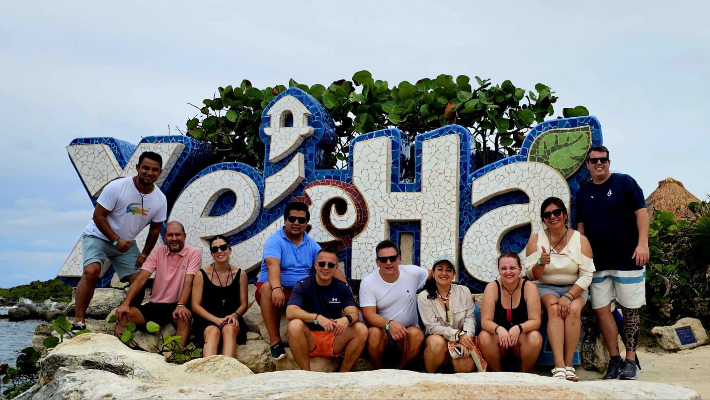 Grupo Xcaret e Copa Airlines fortalecem aliança com operadoras antes do voo direto Panamá-Tulum 1 FAM TTOO COPA AIRLINES GRUPO XCARET 04 Grupo Xcaret e Copa Airlines fortalecem aliança com operadoras antes do voo direto Panamá-Tulum