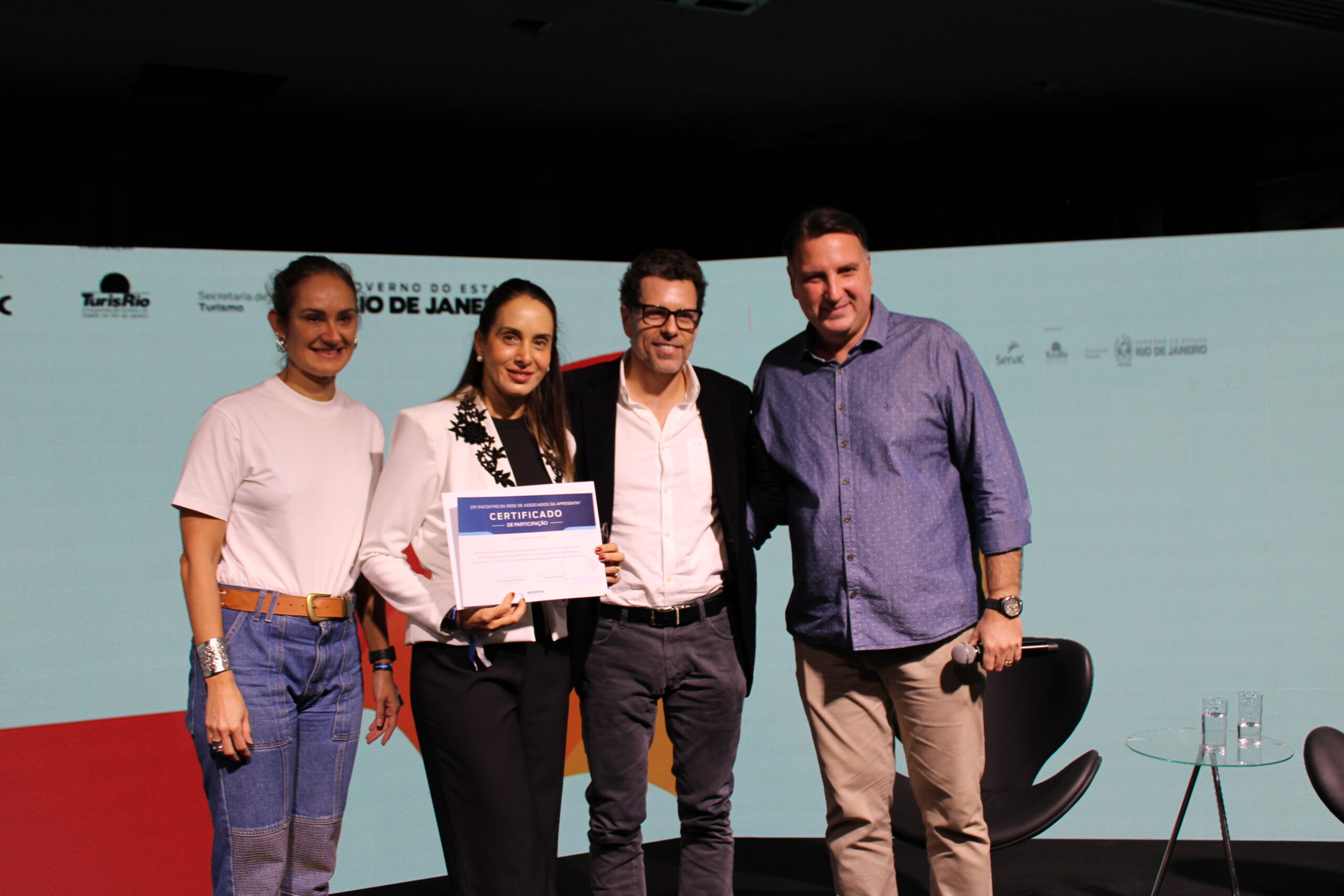 Apresenta anuncia ‘Missão Brasília’ na ExpoRio de Turismo Apresenta anuncia ‘Missão Brasília’ na ExpoRio de Turismo