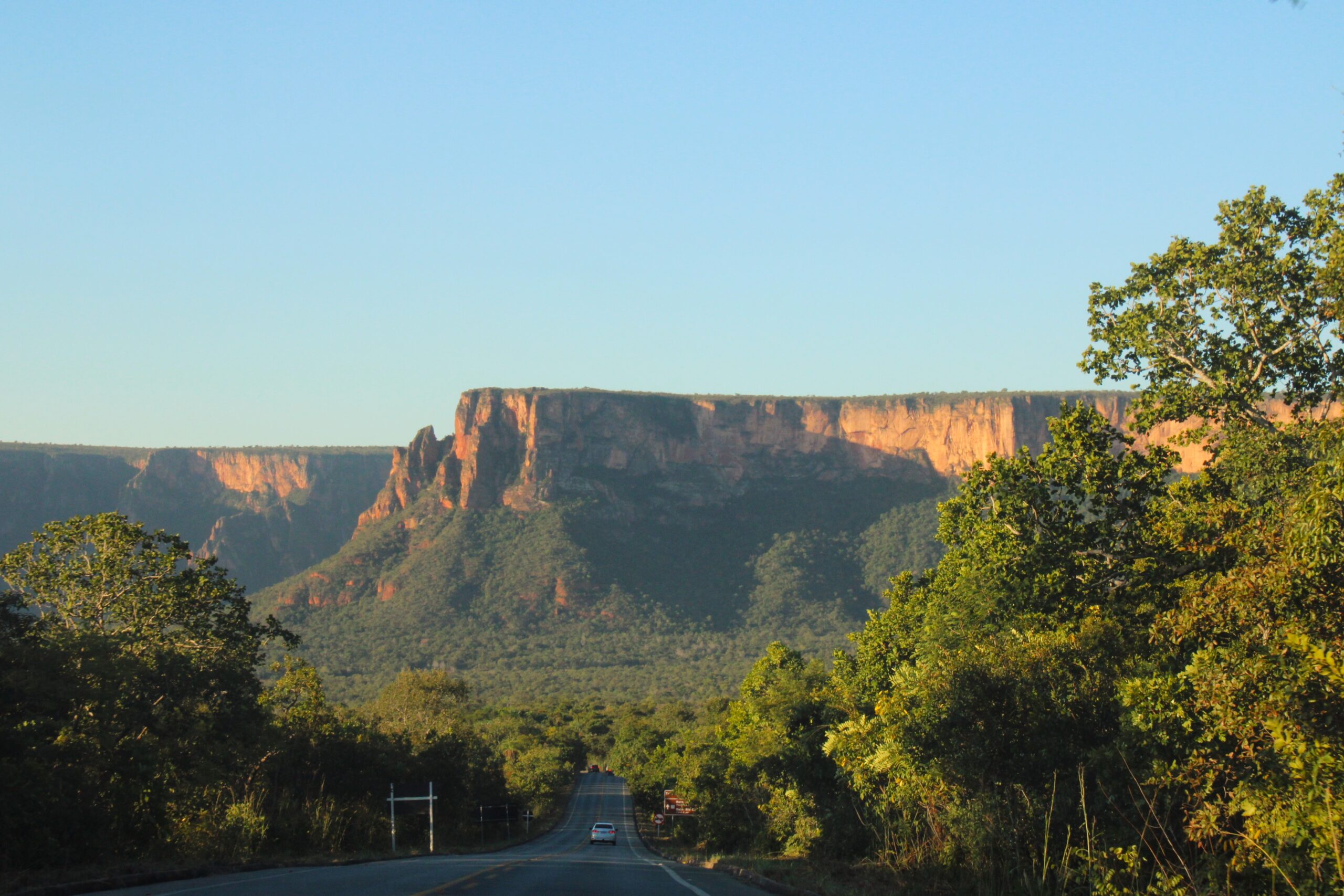 Geografia de tablados e escarpas à beira da estrada Geografia de tablados e escarpas à beira da estrada