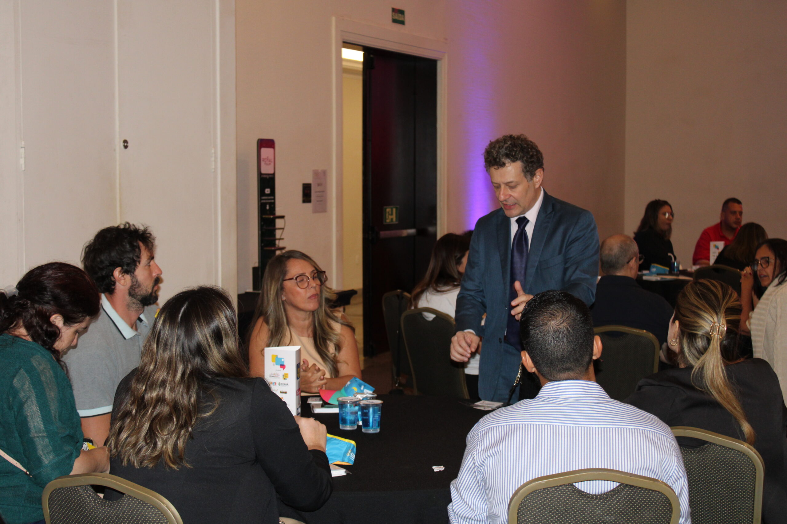 Thiago Crocco, do Visite São Paulo com agentes presentes no Roadshow M&E Thiago Crocco, do Visite São Paulo com agentes presentes no Roadshow M&E